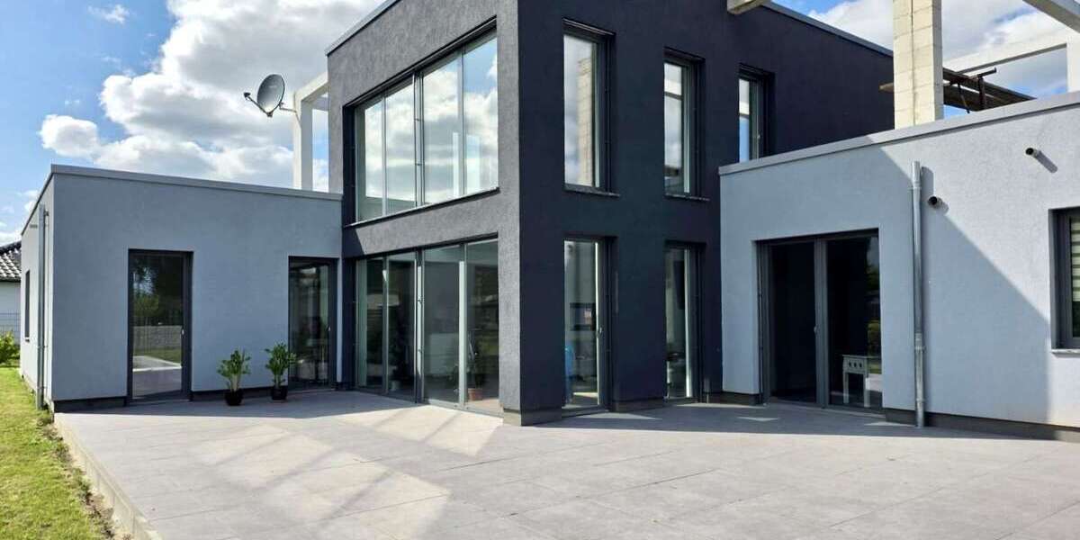 Einfamilienhaus Burg (bei Magdeburg) - 8 Zimmer, 280 m&sup2;, 845.000&euro; | Angebot:24600915