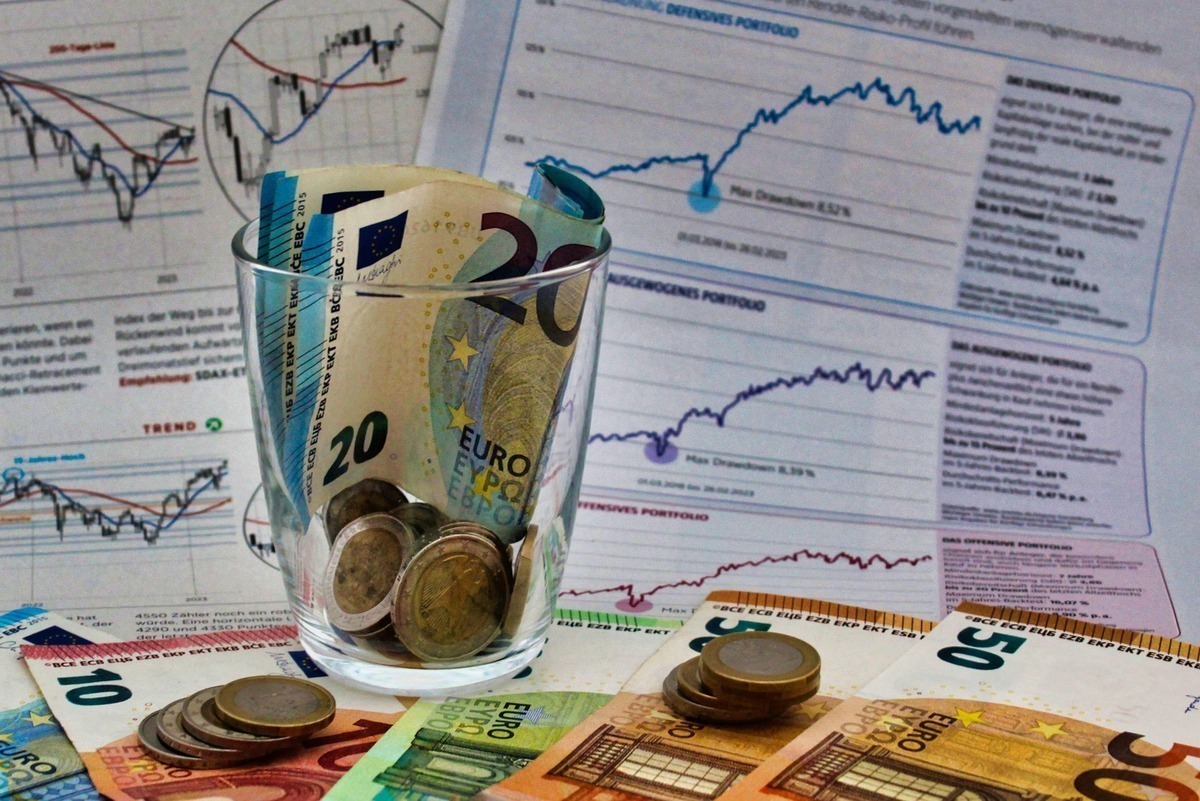 Umfassender Marktbericht zum Immobilienmarkt in Magdeburg: Angebotslage, Nachfragesegmente, Lagequalitäten und Stadtentwicklung – ergänzt um Kennziffern und offizielle Marktberichte.